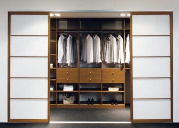 schrankladen-karlsruhe_einbauschrank-mit-gleittueren-04